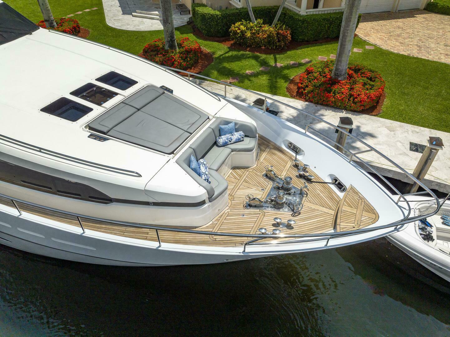 Princess-32M 2012-Beachfront II Nassau-Bahamas-2012 Princess 104  Bow-4133551 | Thumbnail
