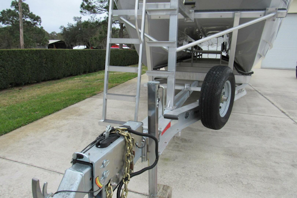 Twin Vee-340 GFX 2022 -Mims-Florida-United States-4134991