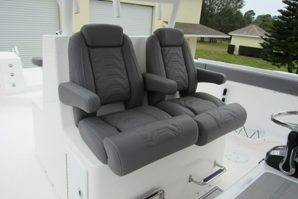 Twin Vee-340 GFX 2022 -Mims-Florida-United States-4134907