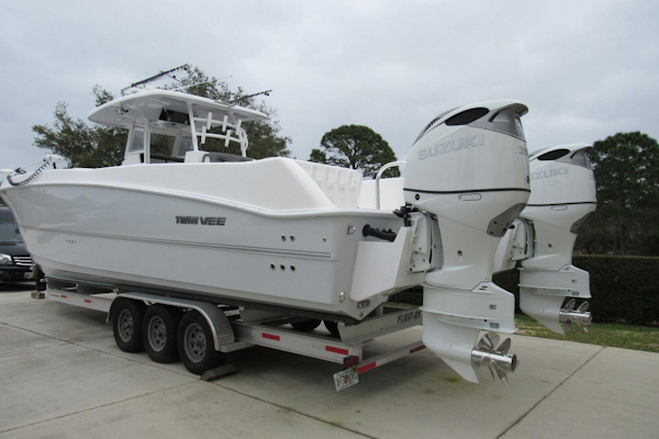 Twin Vee-340 GFX 2022 -Mims-Florida-United States-4134995