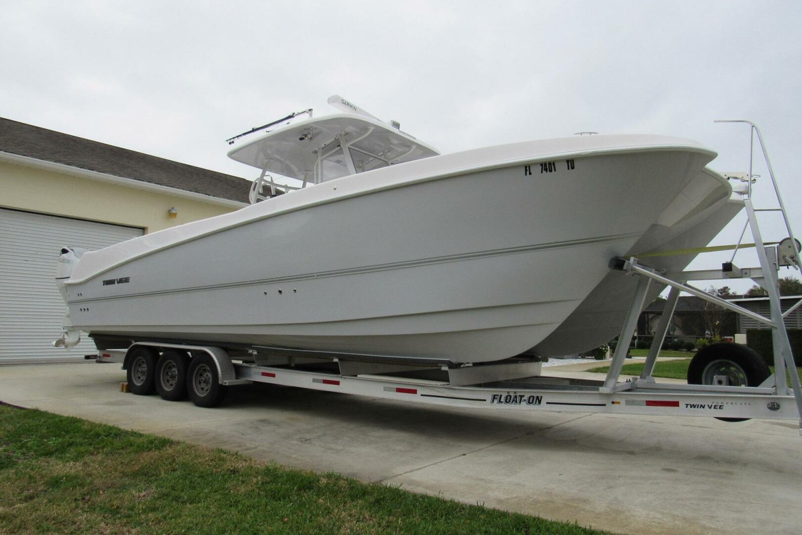 Twin Vee-340 GFX 2022 -Mims-Florida-United States-4134981 | Thumbnail