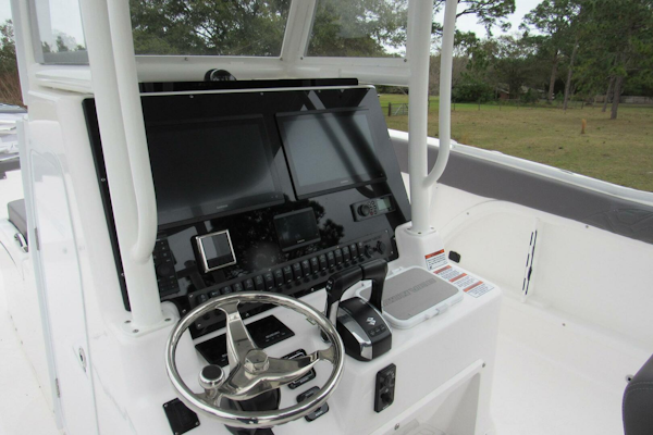 Twin Vee-340 GFX 2022 -Mims-Florida-United States-4134894