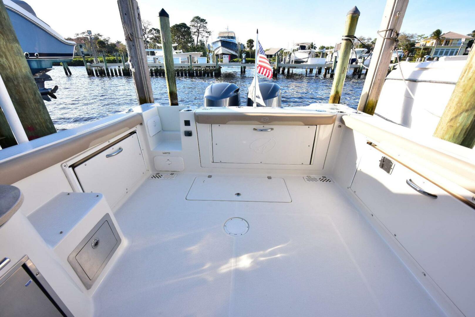 Sailfish-325 DC 2018-Martini Shaker Stuart-Florida-United States-4155381 | Thumbnail