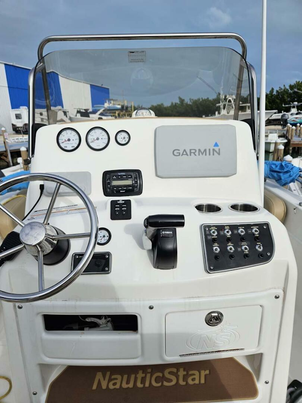NauticStar-211 Hybrid 2019 -Islamorada-Florida-United States-4156293