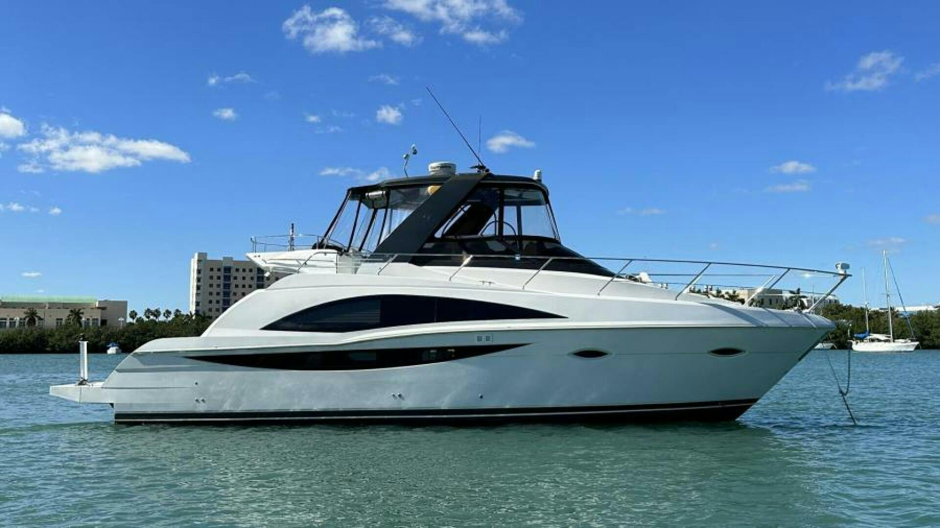 Carver-Sojourn 2012-Tropical Life Aventura-Florida-United States-4160006
