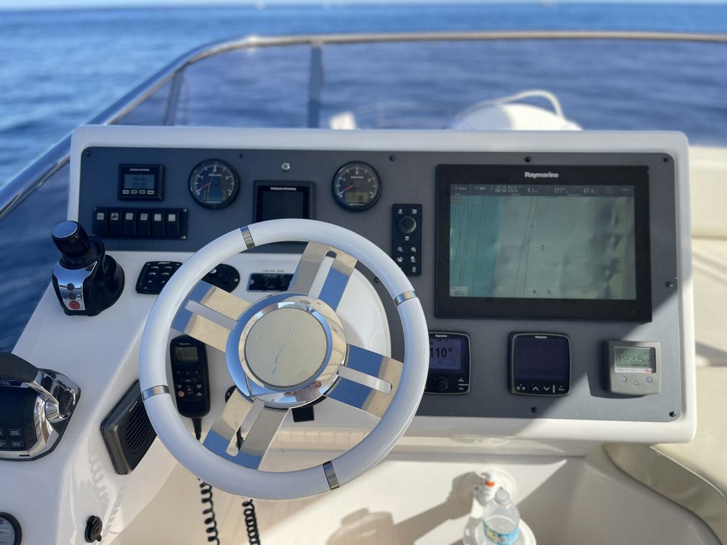 Azimut-Flybridge 2014-New Horizons Fort Lauderdale-Florida-United States-4824224 | Thumbnail