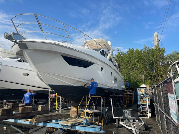 Azimut-Flybridge 2014-New Horizons Fort Lauderdale-Florida-United States-4824259