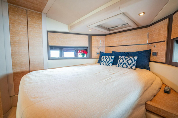 Azimut-Flybridge 2014-New Horizons Fort Lauderdale-Florida-United States-4824211