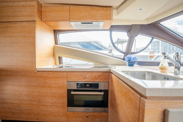Azimut-Flybridge 2014-New Horizons Fort Lauderdale-Florida-United States-4824177