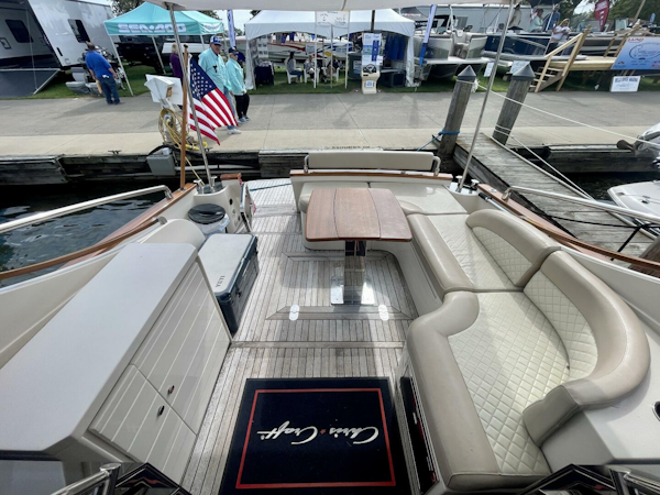 Chris-Craft-Commander 42 2017-Red Boat Detroit-Michigan-United States-4188443