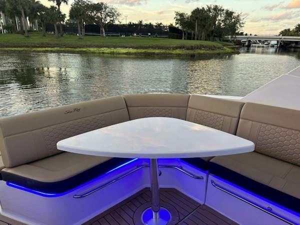 Sea Ray-Sundancer 320 2021 -Hollywood-Florida-United States-4191055