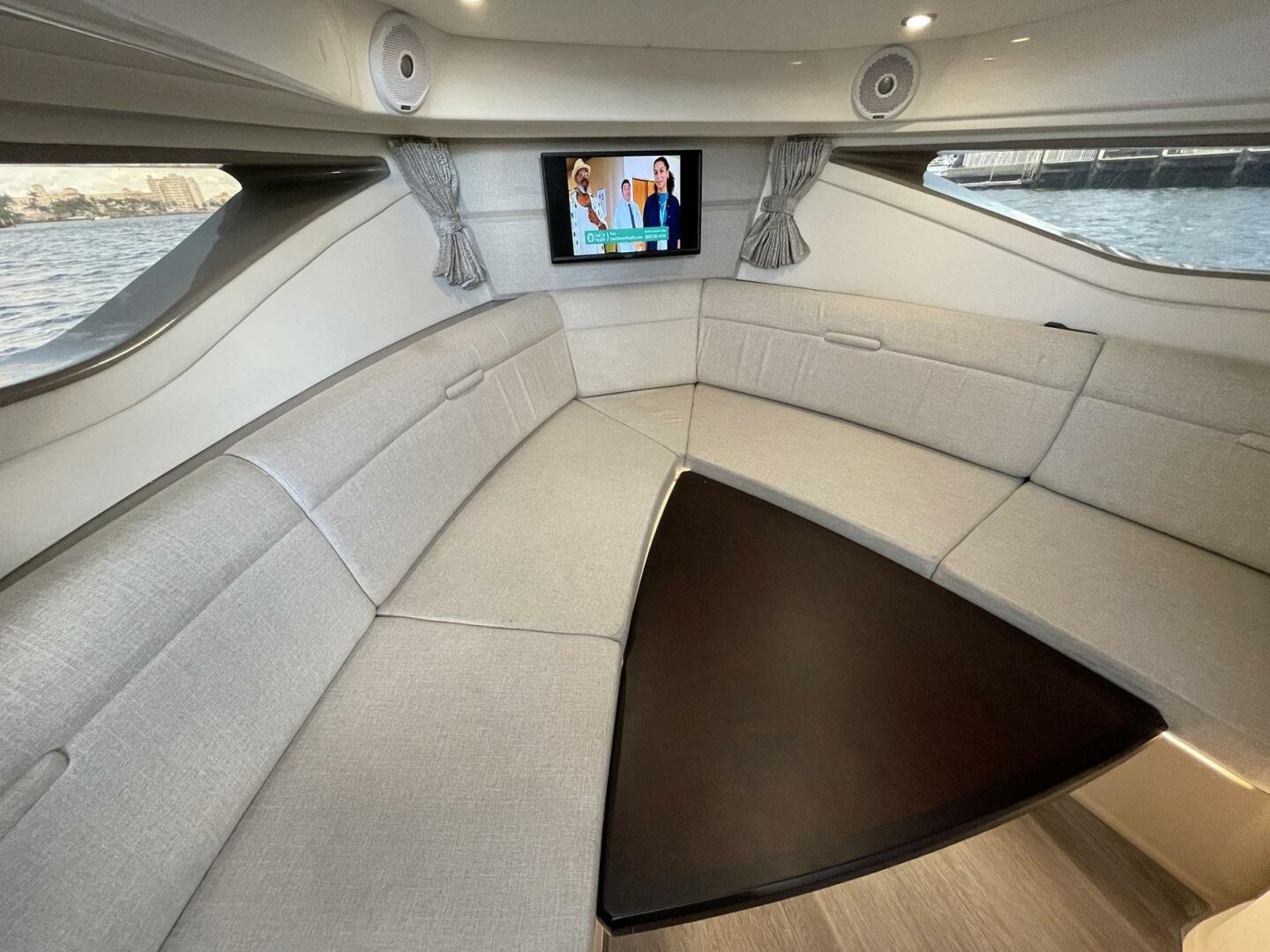 Sea Ray-Sundancer 320 2021 -Hollywood-Florida-United States-4191040 | Thumbnail