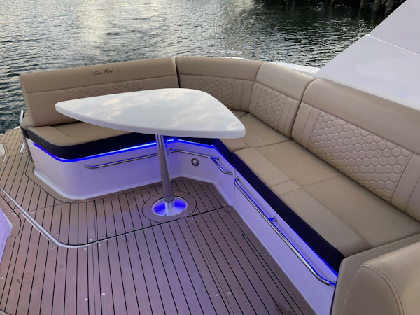 Sea Ray-Sundancer 320 2021 -Hollywood-Florida-United States-4191054