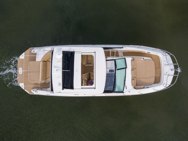 Sea Ray-Sundancer 320 2021 -Hollywood-Florida-United States-4191062