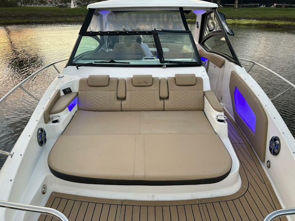 Sea Ray-Sundancer 320 2021 -Hollywood-Florida-United States-4191033