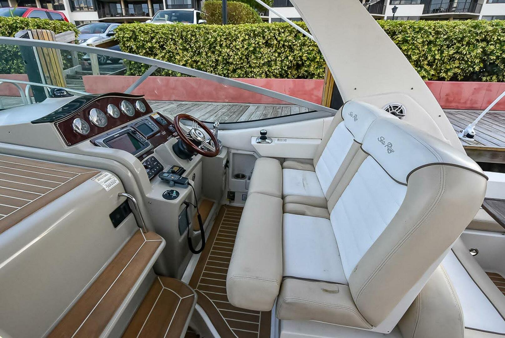 Sea Ray-330 Sundancer 2013-Limitless Pompano Beach-Florida-United States-4196284 | Thumbnail