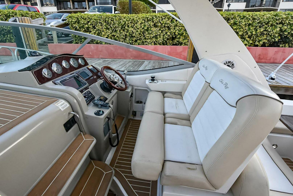 Sea Ray-330 Sundancer 2013-Limitless Pompano Beach-Florida-United States-4196284