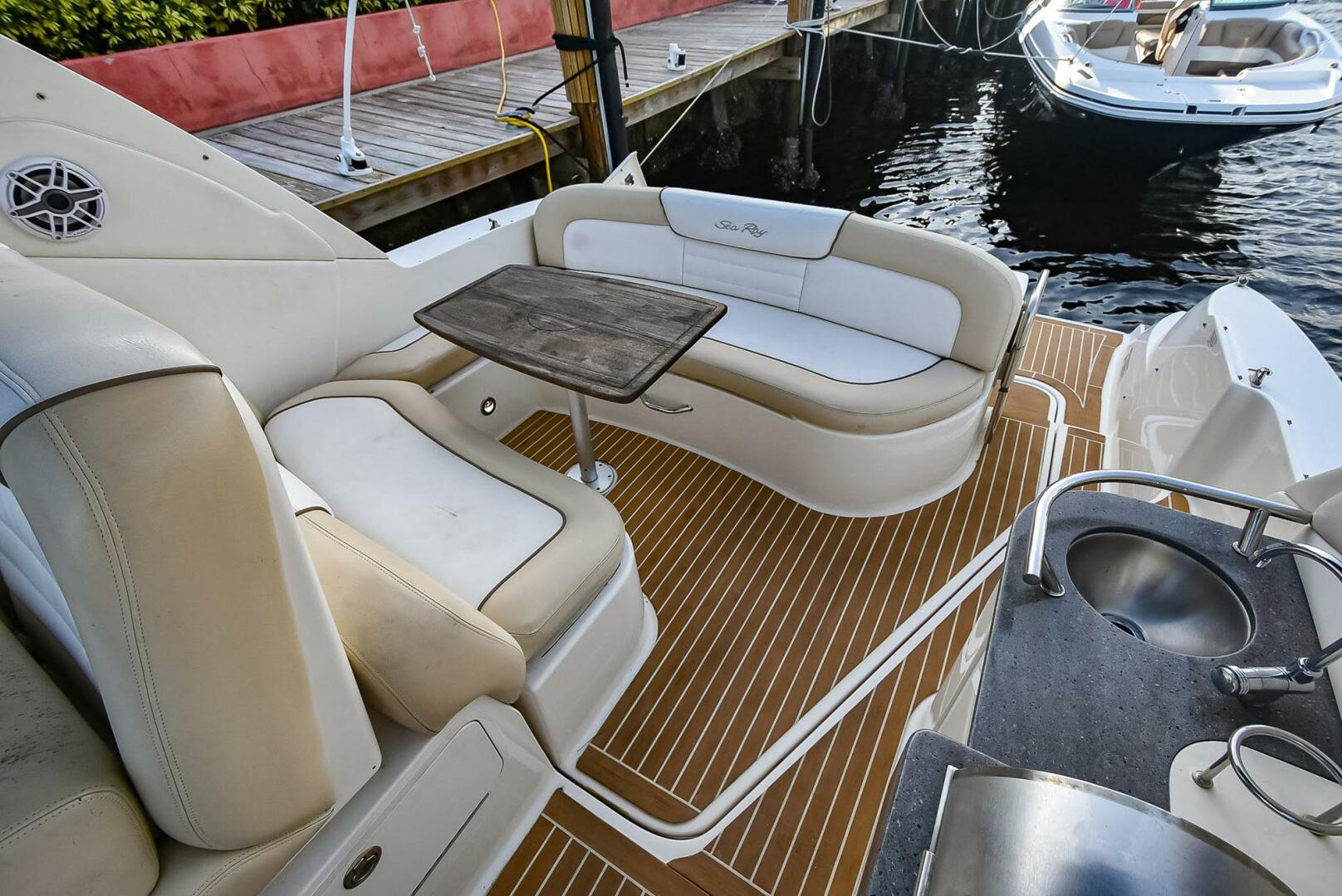 Sea Ray-330 Sundancer 2013-Limitless Pompano Beach-Florida-United States-4196299 | Thumbnail
