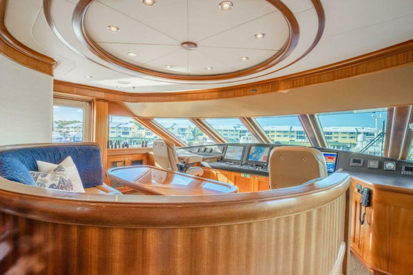 Richmond Yachts 2004-MISS STEPHANIE Norman Point-Bahamas-Bridge Deck Wheelhouse-4556283