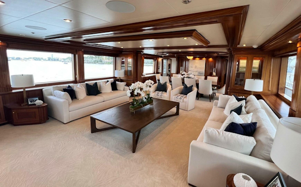 Richmond Yachts 2004-MISS STEPHANIE Norman Point-Bahamas-Main Deck Salon -4380388