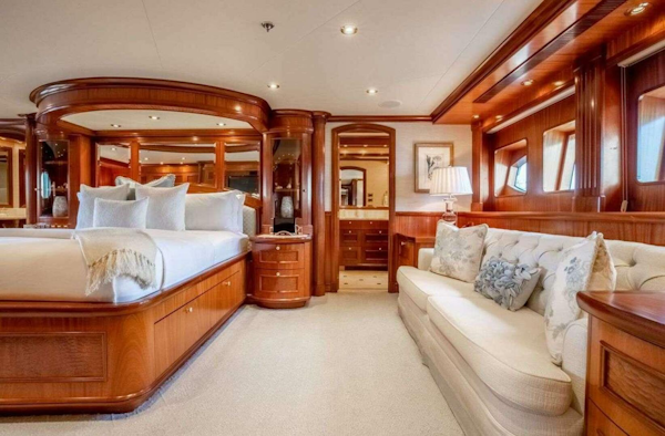 Richmond Yachts 2004-MISS STEPHANIE Norman Point-Bahamas-Main Deck Master Stateroom-4556253