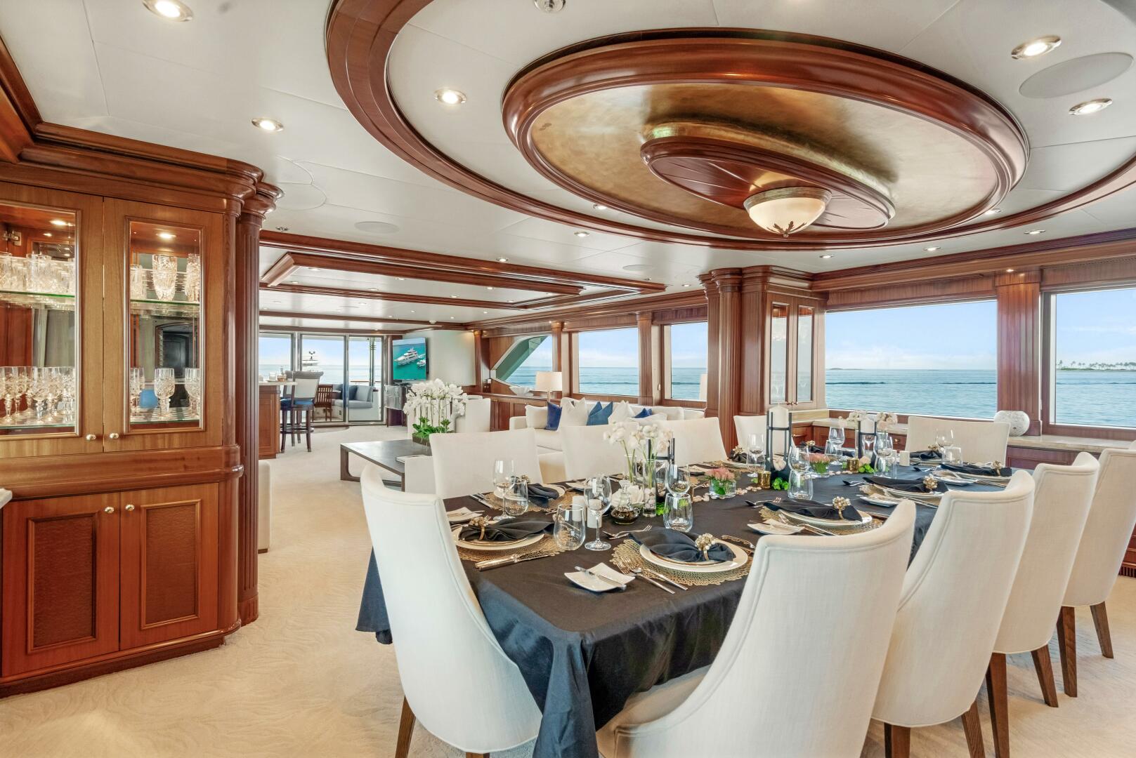 Richmond Yachts 2004-MISS STEPHANIE Norman Point-Bahamas-Main Deck Dining-4556166 | Thumbnail