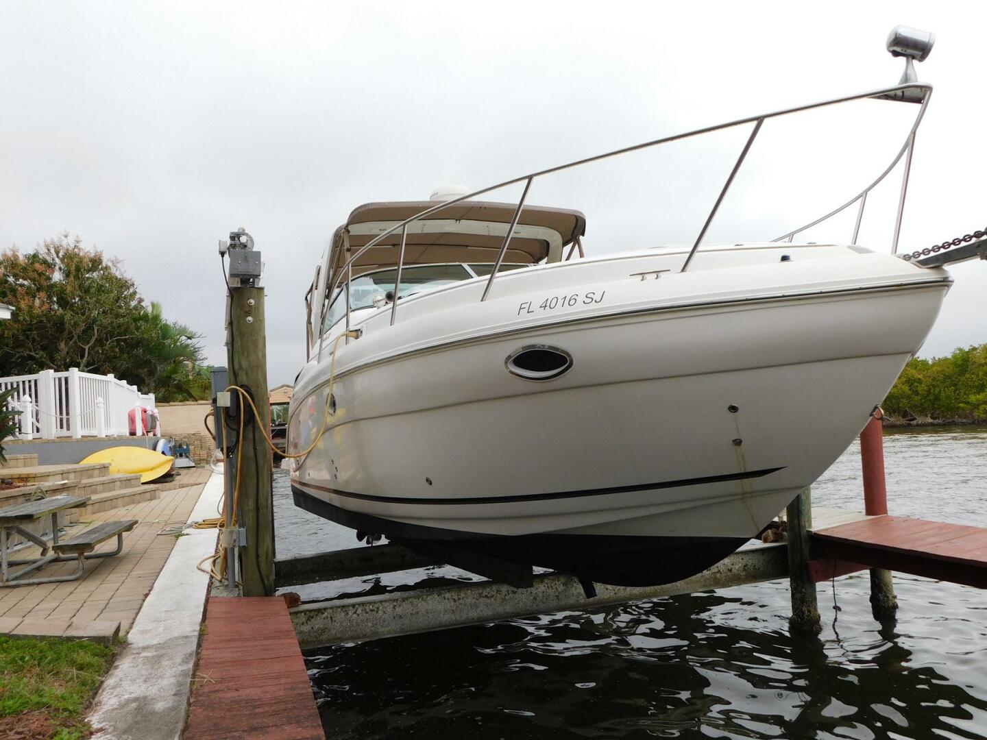Rinker-Fiesta Vee 320 2006 -Merritt Island-Florida-United States-4202265 | Thumbnail