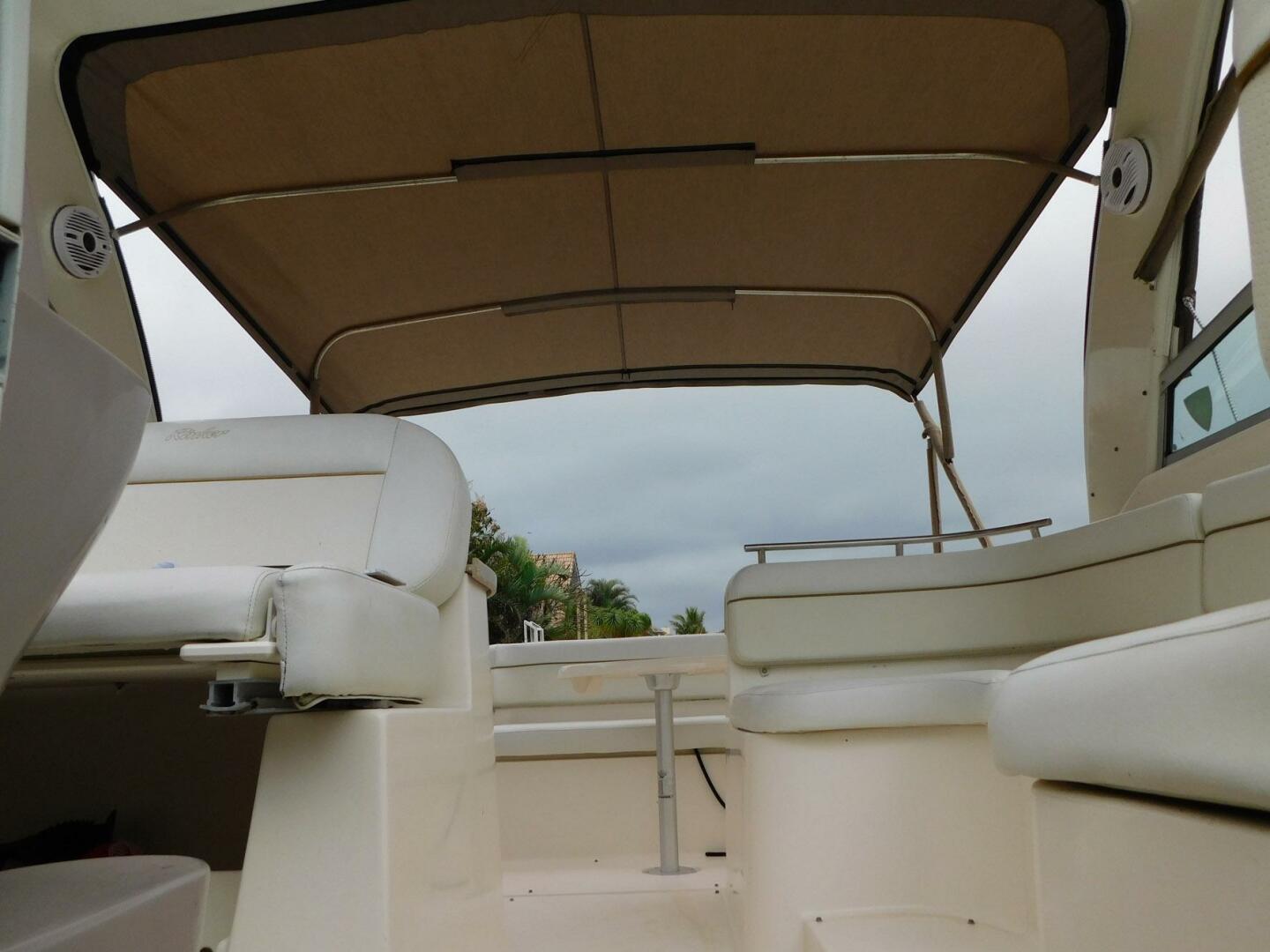 Rinker-Fiesta Vee 320 2006 -Merritt Island-Florida-United States-4202284 | Thumbnail