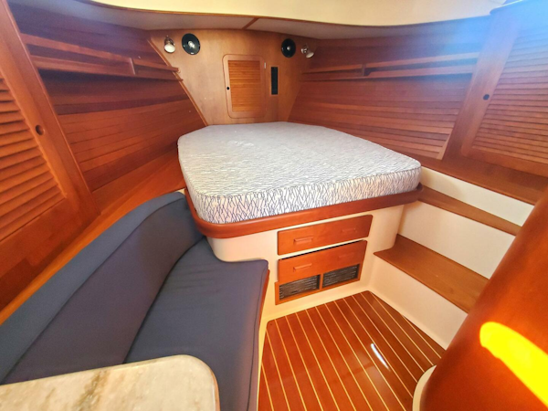 Hinckley-37 Picnic Boat MK III 2018-Cisco Portsmouth-Rhode Island-United States-4237348