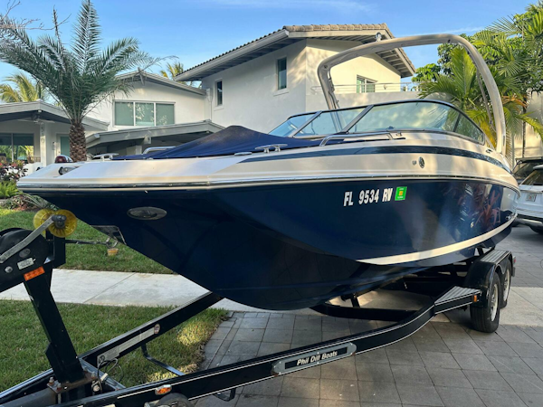 Regal-24 FasDeck 2015 -Fort Lauderdale-Florida-United States-4240272