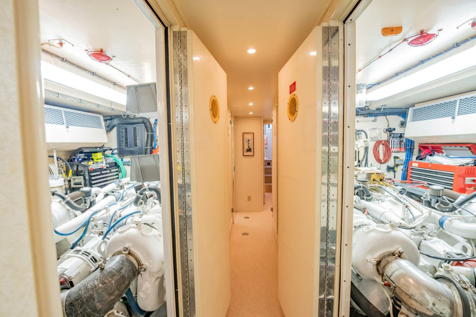 Hatteras-Cockpit Motor Yacht 1988-Glenmark lV Vero Beach-Florida-United States-4233066 | Thumbnail