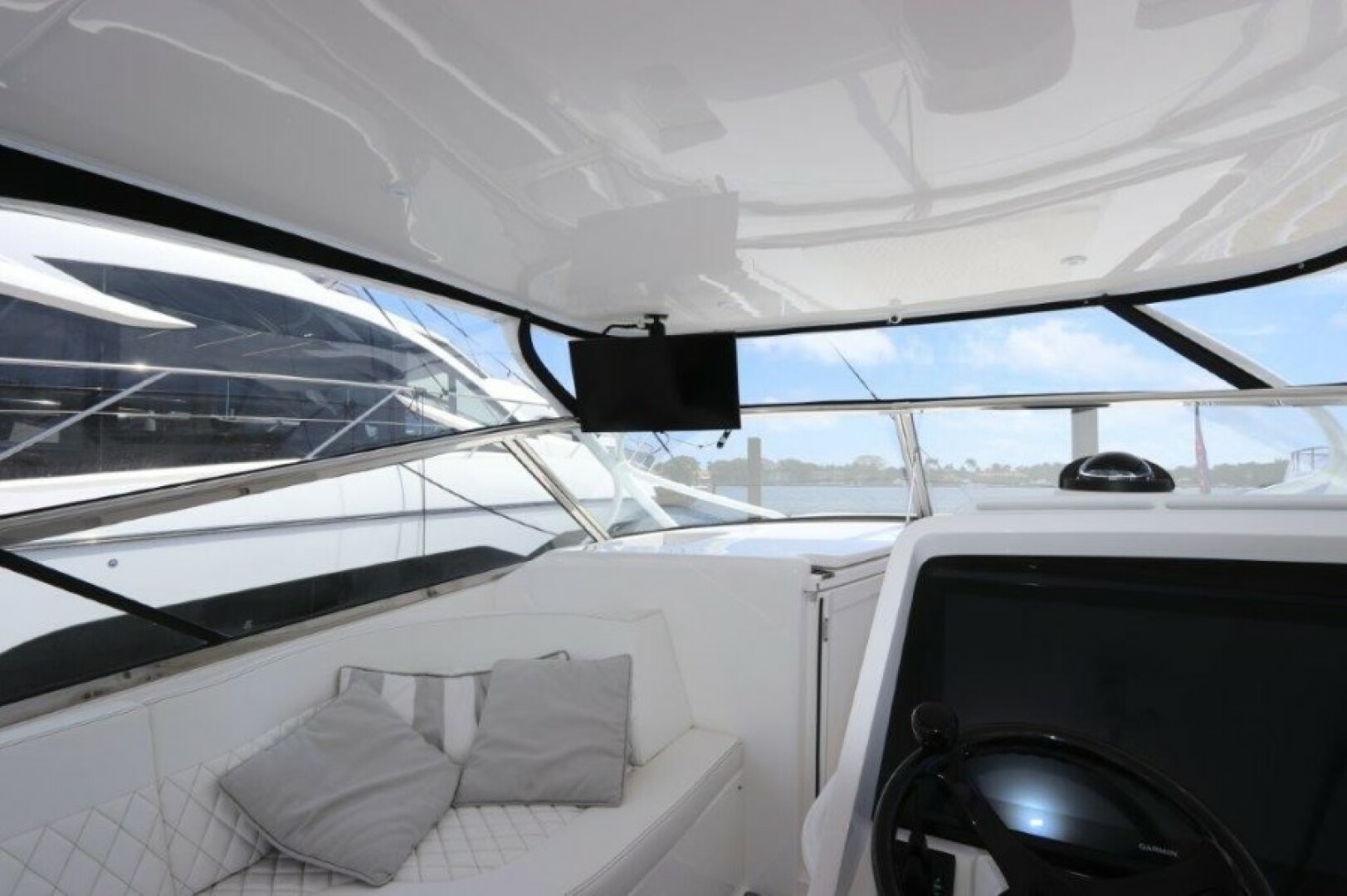 Intrepid-475 Sport Yacht 2019 -Fort Lauderdale-Florida-United States-4236820 | Thumbnail