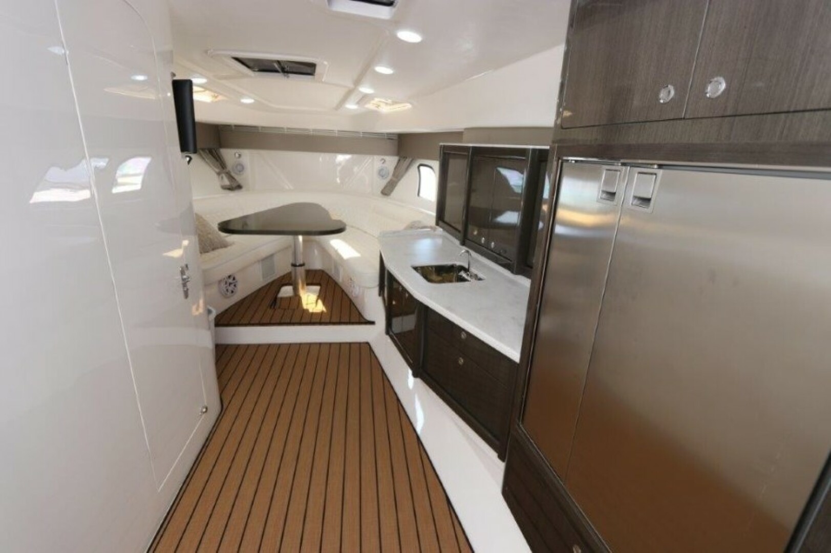 Intrepid-475 Sport Yacht 2019 -Fort Lauderdale-Florida-United States-4236832 | Thumbnail
