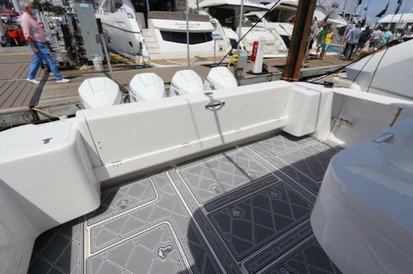 Intrepid-475 Sport Yacht 2019 -Fort Lauderdale-Florida-United States-4236812