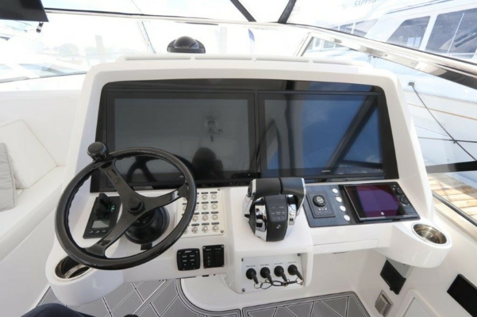 Intrepid-475 Sport Yacht 2019 -Fort Lauderdale-Florida-United States-4236827 | Thumbnail