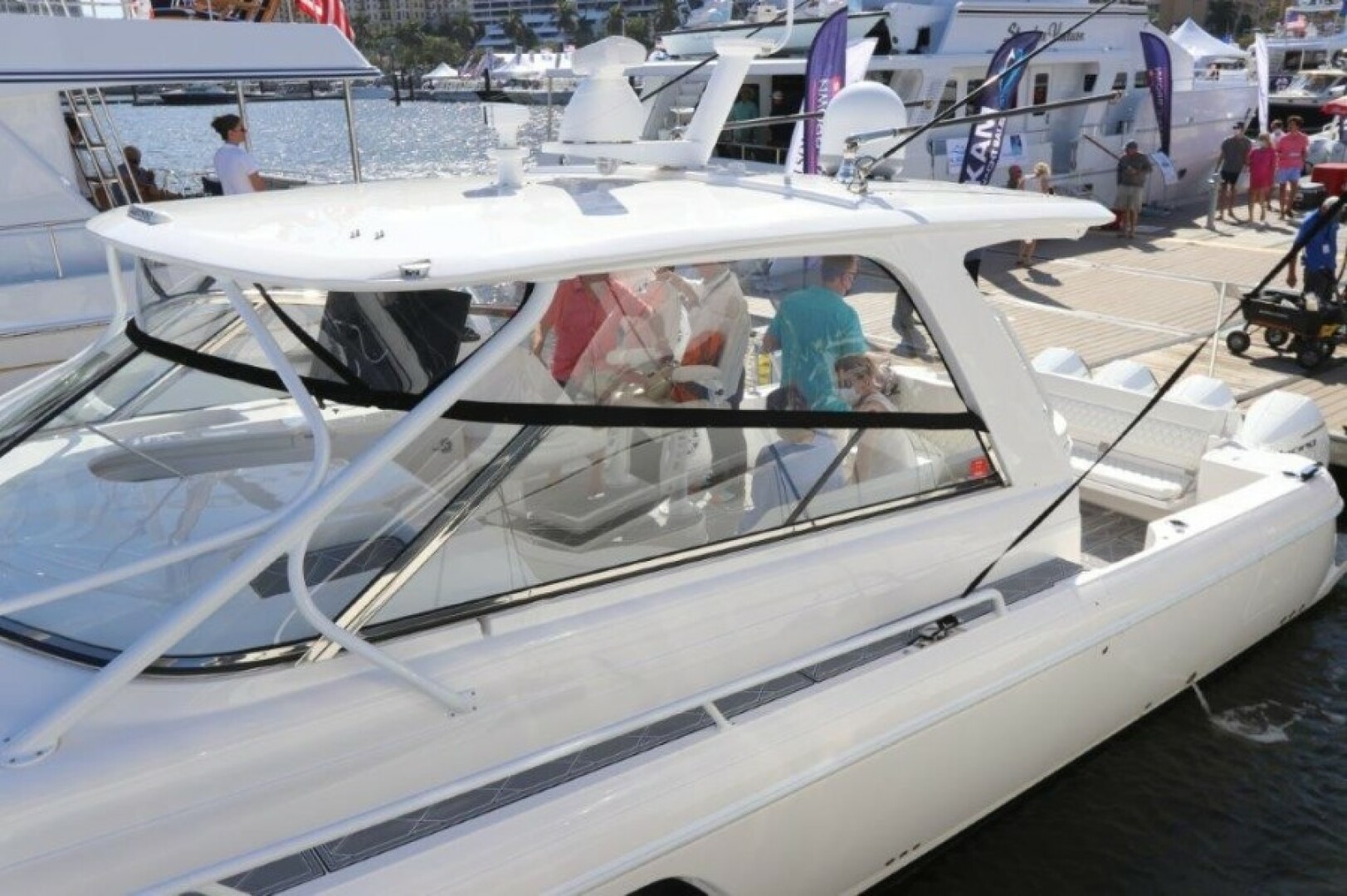 Intrepid-475 Sport Yacht 2019 -Fort Lauderdale-Florida-United States-4236801 | Thumbnail