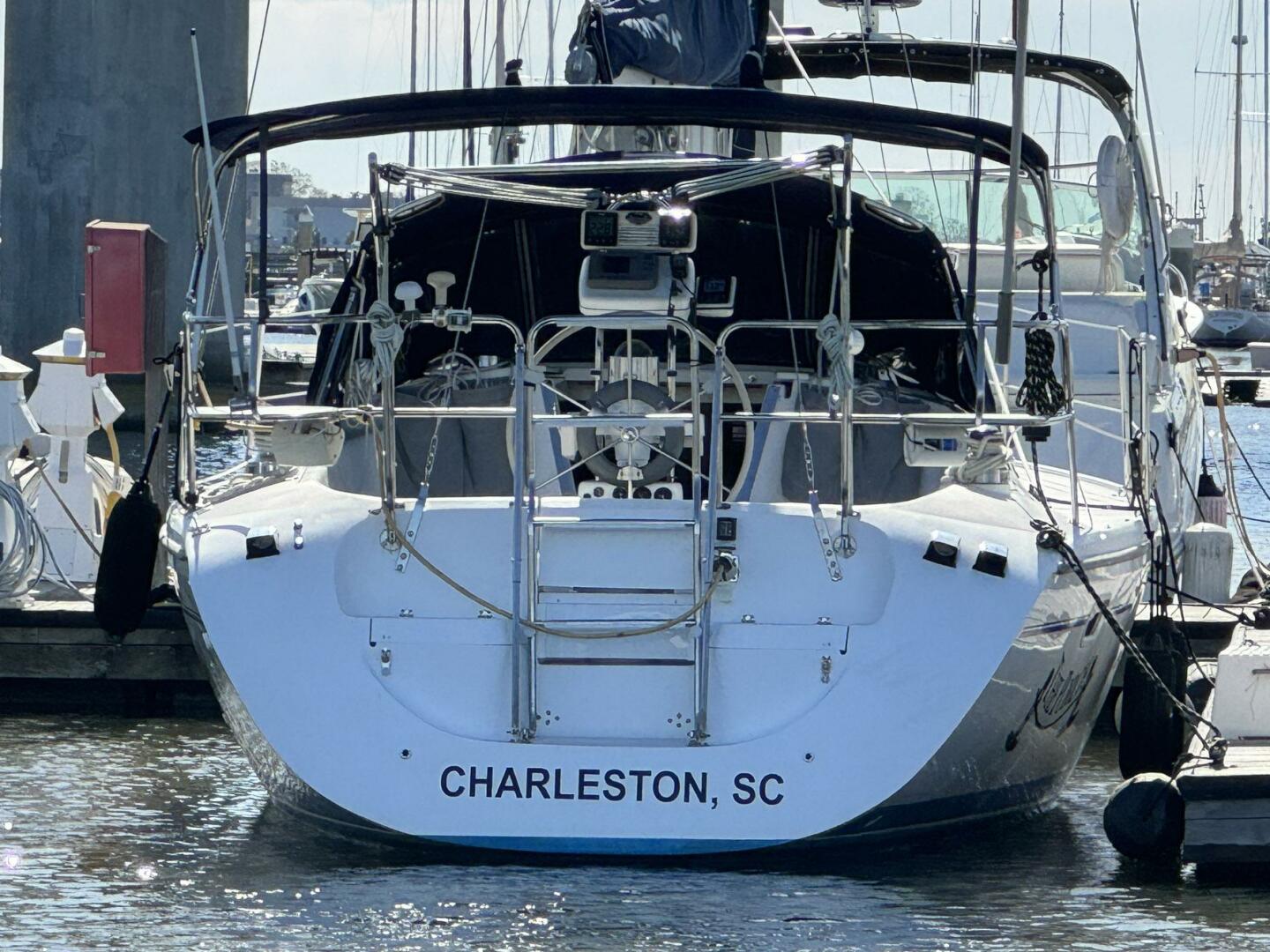 Catalina-310 2001-The Porch Charleston-South Carolina-United States-4240978 | Thumbnail