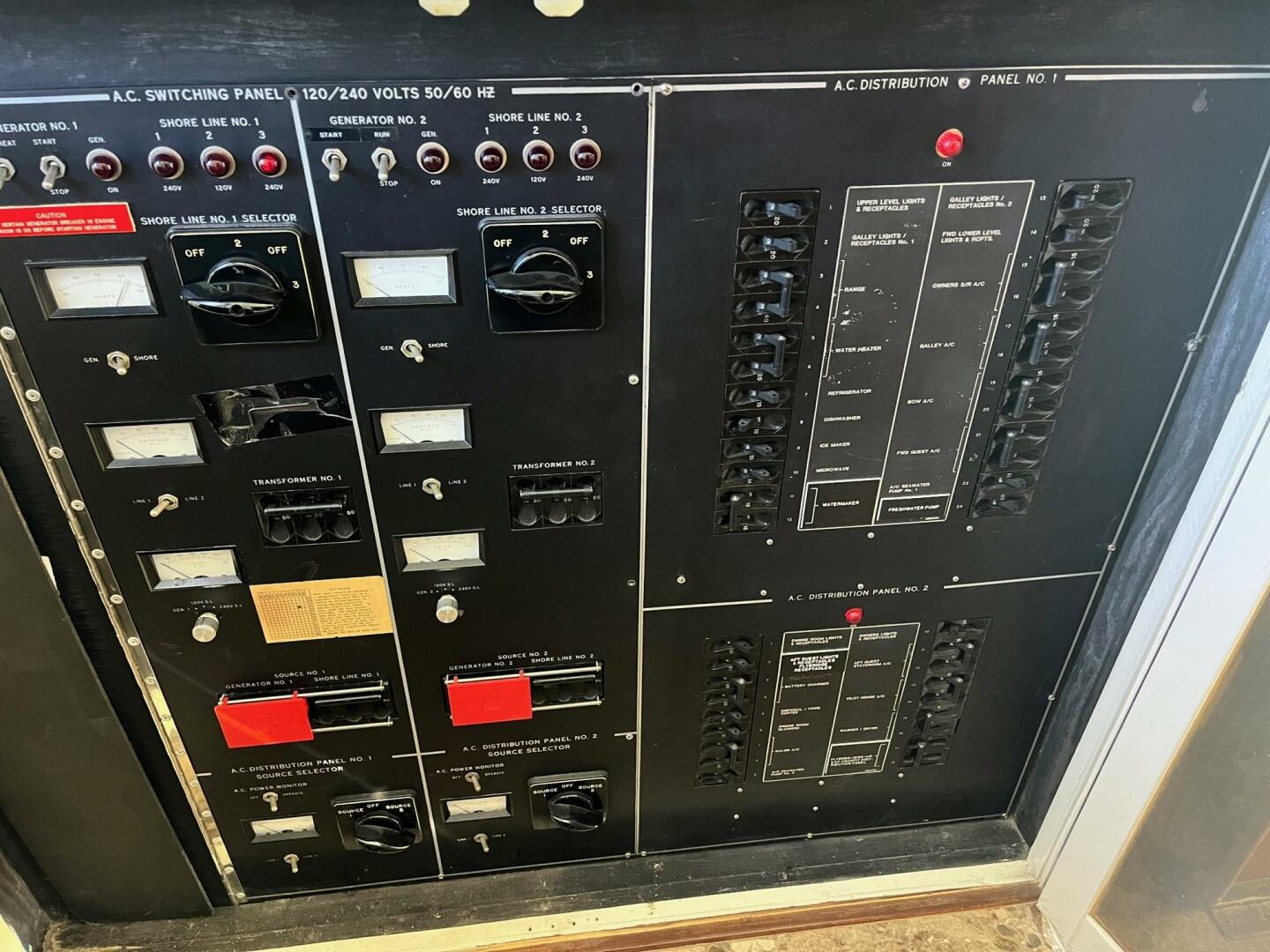 Hatteras-70 Cockpit Motor Yacht 1986-Lady T Marina Del Rey-California-United States-4242298 | Thumbnail