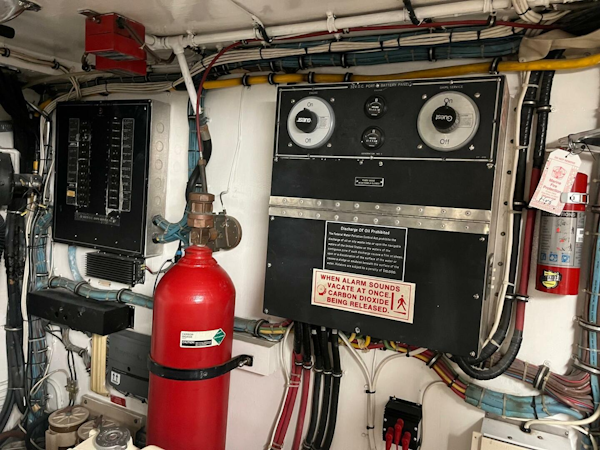 Hatteras-70 Cockpit Motor Yacht 1986-Lady T Marina Del Rey-California-United States-4242287