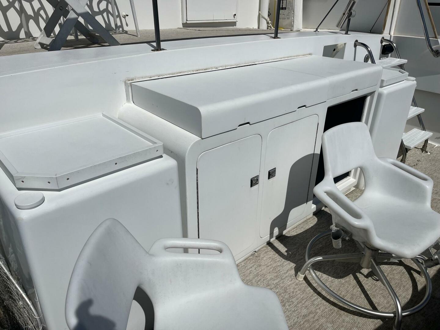 Hatteras-70 Cockpit Motor Yacht 1986-Lady T Marina Del Rey-California-United States-4242328 | Thumbnail