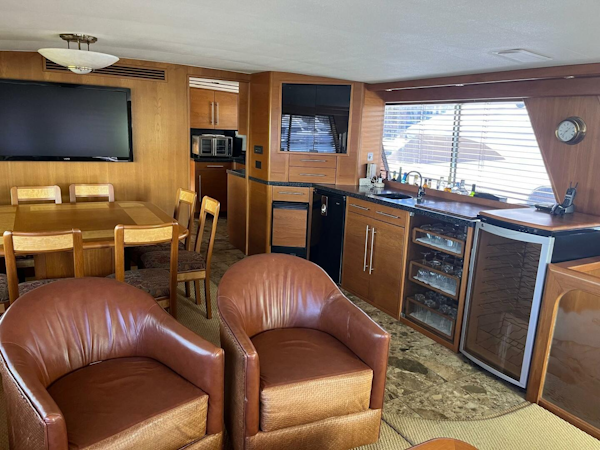 Hatteras-70 Cockpit Motor Yacht 1986-Lady T Marina Del Rey-California-United States-4242275