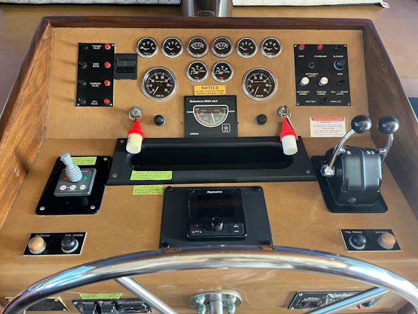 Hatteras-70 Cockpit Motor Yacht 1986-Lady T Marina Del Rey-California-United States-4242270