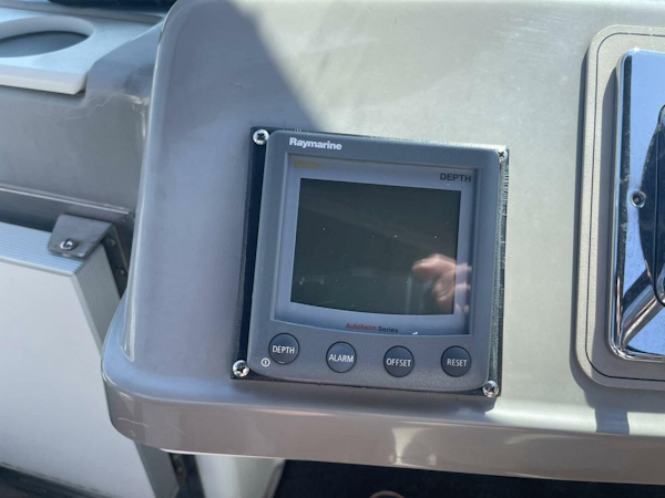 Carver-350 Mariner 2000-Satellite Office Mount Pleasant-South Carolina-United States-4257570