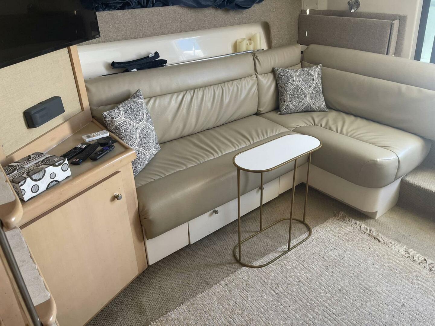 Carver-350 Mariner 2000-Satellite Office Mount Pleasant-South Carolina-United States-4257547 | Thumbnail