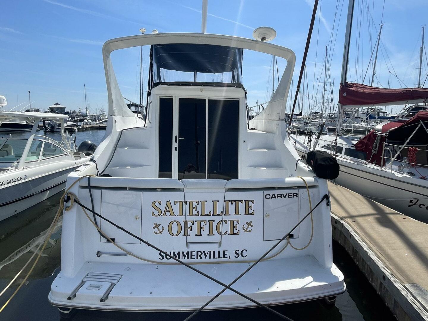 Carver-350 Mariner 2000-Satellite Office Mount Pleasant-South Carolina-United States-4257542 | Thumbnail