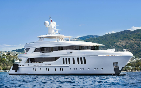 CMB Yachts 2017-Liquid Sky Cannes-France-4263536