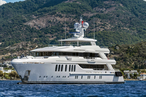 CMB Yachts 2017-Liquid Sky Cannes-France-4263538