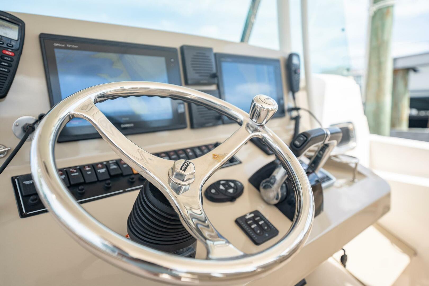 Pursuit-ST 310 Sport 2016-TIME Stuart-Florida-United States-4272473 | Thumbnail