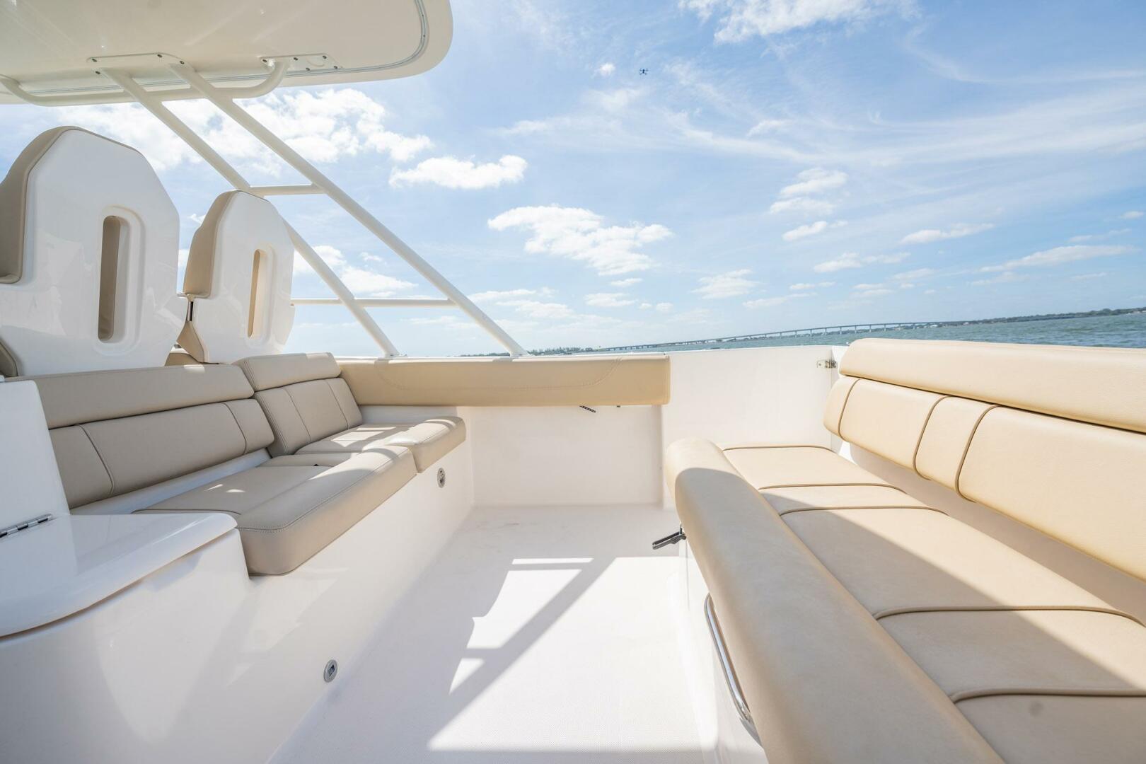 Pursuit-ST 310 Sport 2016-TIME Stuart-Florida-United States-4272490 | Thumbnail