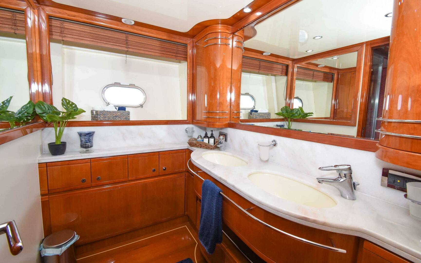 Ferretti Yachts-881 2006 -Fort Lauderdale-Florida-United States-4283087 | Thumbnail